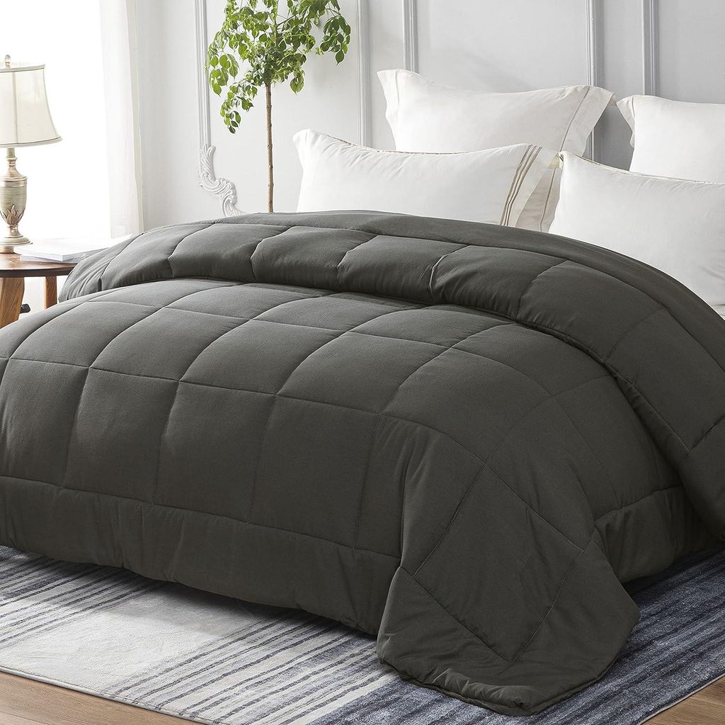 4-Jahreszeiten-Bettdecke 135x200 cm Dunkelgrau 100% Mikrofaser Atmungsaktiv und Superweich Ganzjahres Steppdecke Sommerdecke Hypoallergen und Geeig...