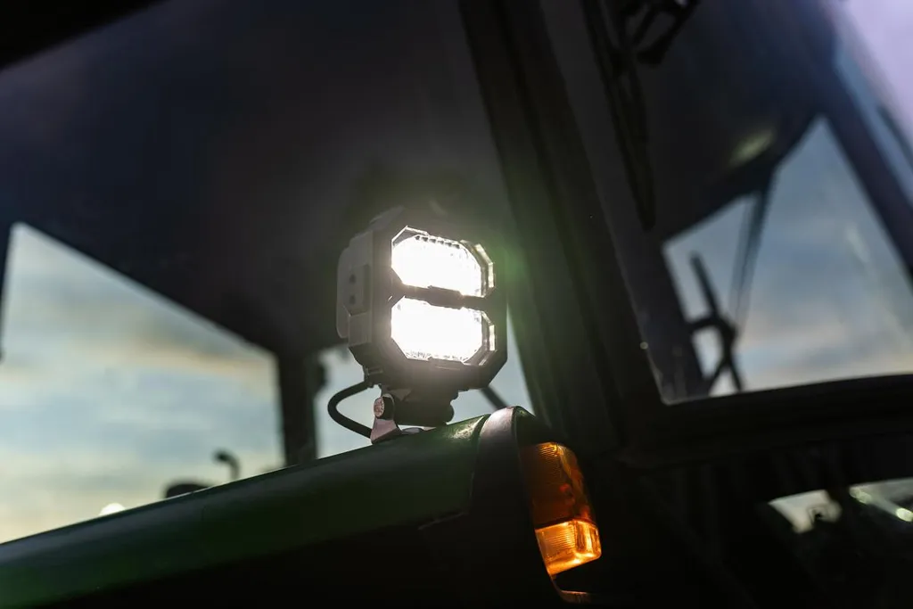 OSRAM LEDriving PX1500 Ultra Wide: Il Faro LED Moderno per Lavoro e Tempo Libero - 10