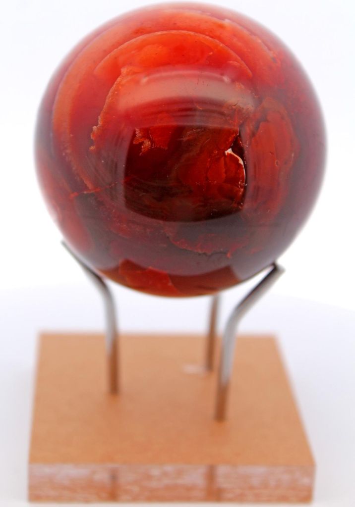Karneol Kugel rostbraun roter Naturedelstein handgeschnitzt