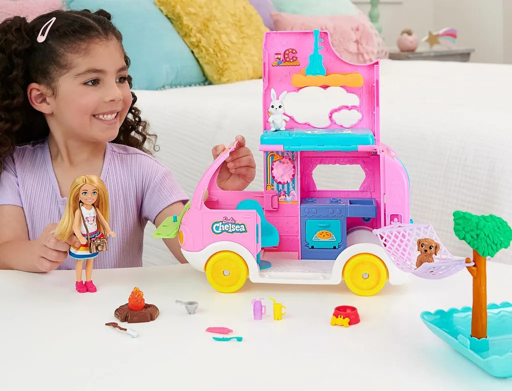 Barbie Chelsea 2-en-1 Camper : Jouet de Voyage Idéal pour Enfants