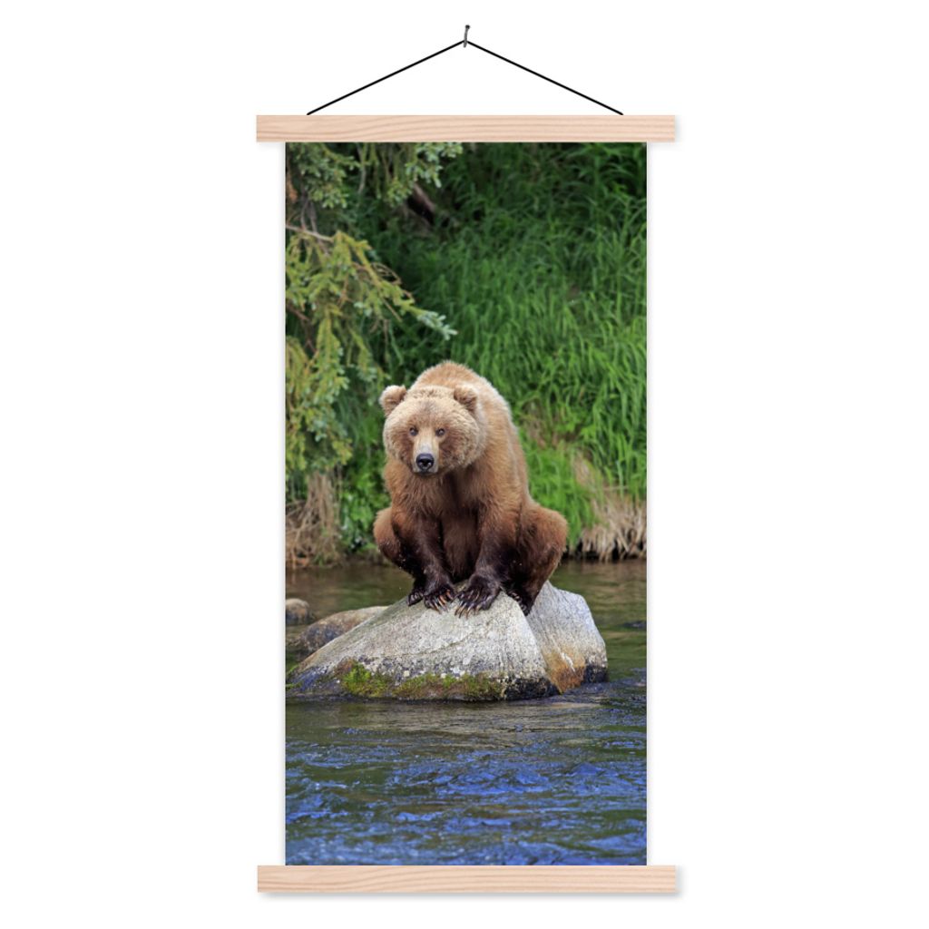 MuchoWow Textilposter Bär - Stein - Tier 60x120 cm mit holzfarbenen Rahmen - Holz