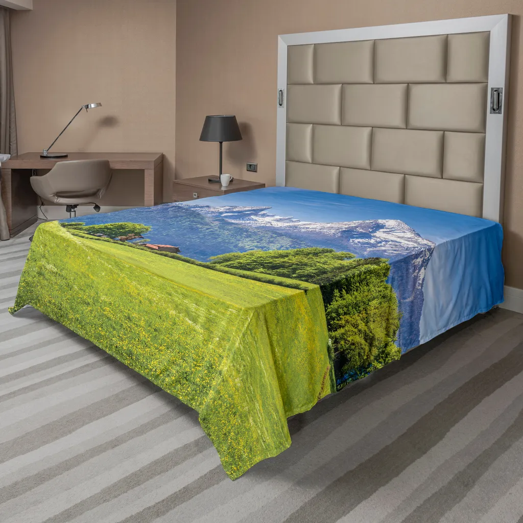 Drap plat décoratif motif fleurs et montagnes 260x228cm pour lit XL