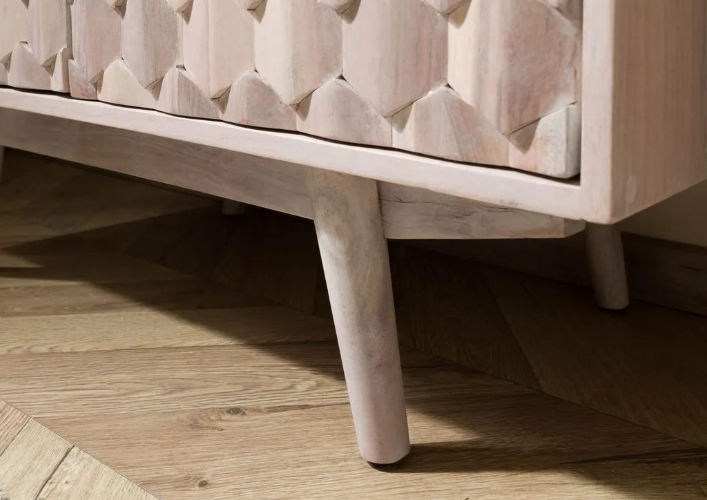 Commode en acacia laqué blanc avec façade relief MOSAYK