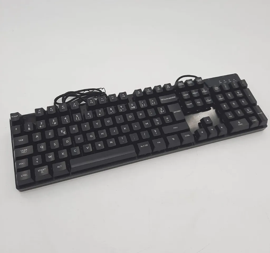 Clavier Gaming Trust GXT 835 Azor AZERTY Anti-Fautes de Frappe LED RGB