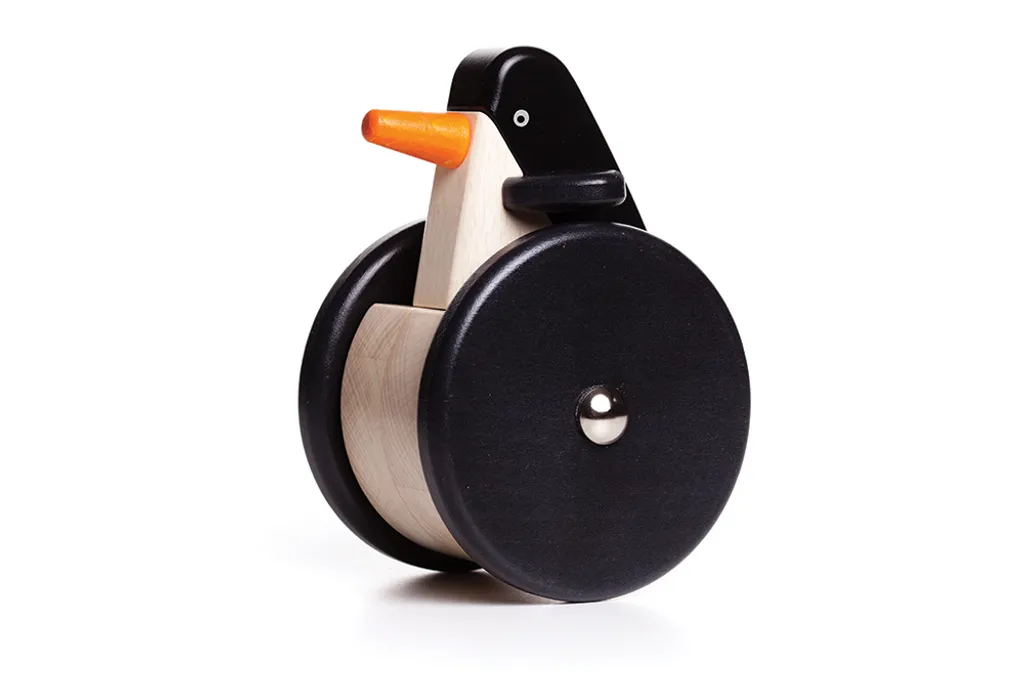 Pingouin oscillant Bajo : fini les jouets cassables, optez pour le bois