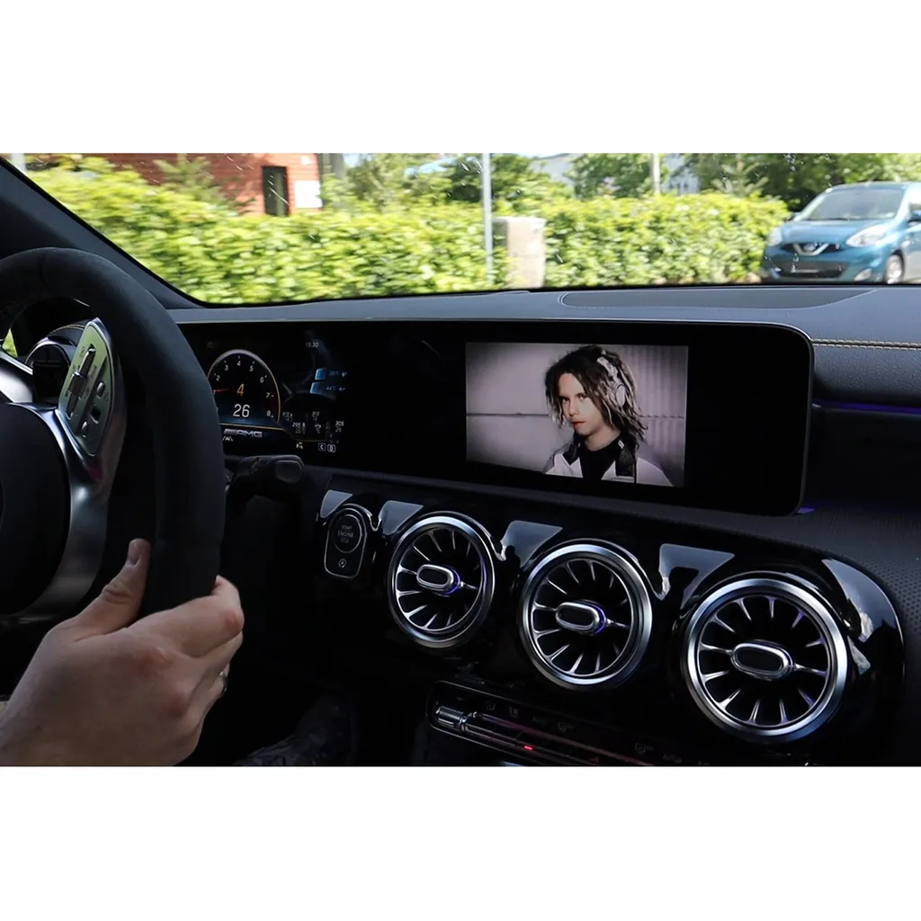 Déblocage Vidéo Mercedes NTG6 MBUX : Activez le DVD et l'USB en Roulant
