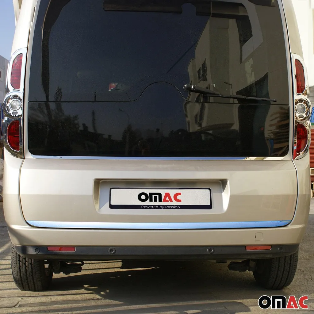 Modanatura bagagliaio posteriore per Opel Combo D Fiat Doblo inferiore in acciaio inox cromato