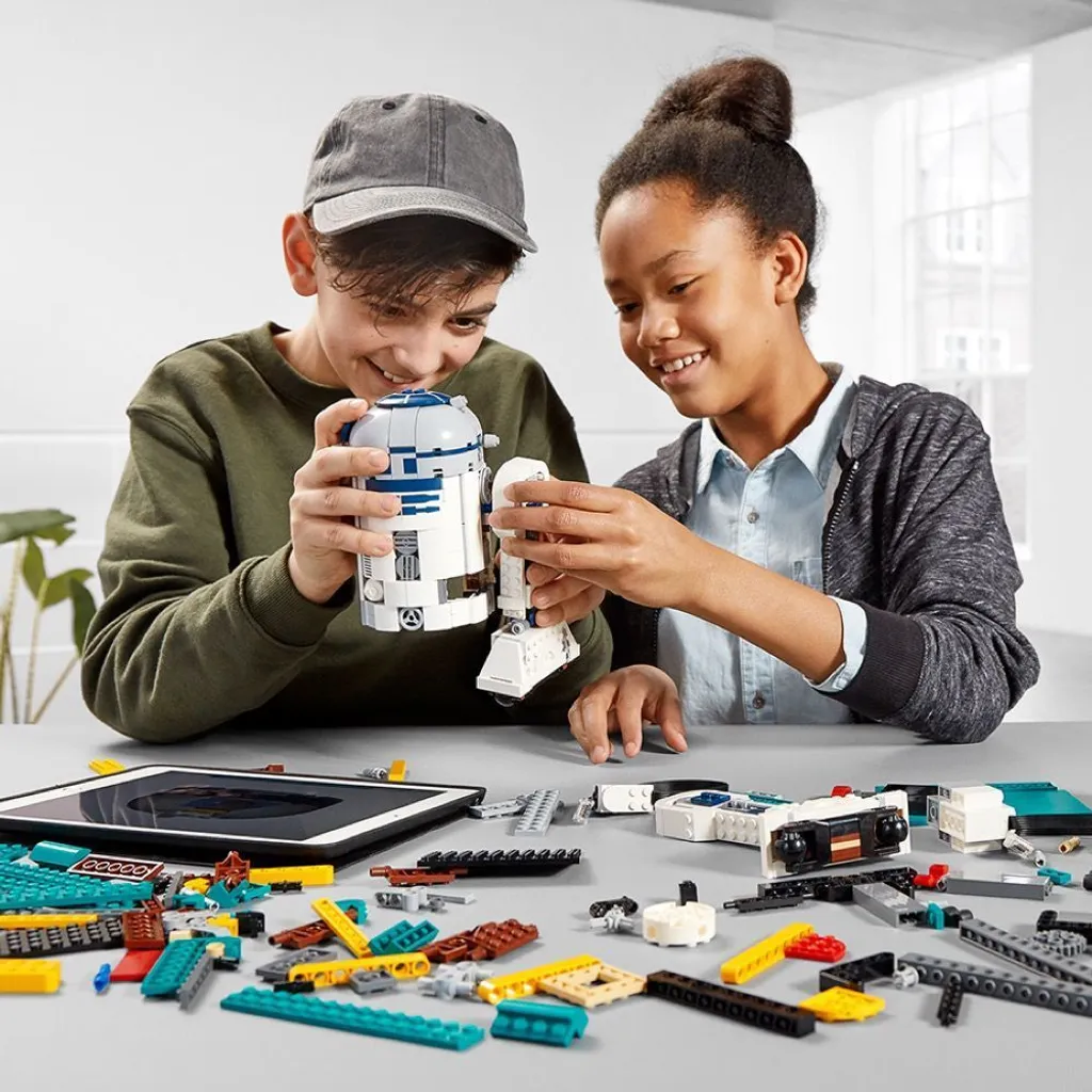 LEGO Star Wars 75253 Droïde de Boost : Jeu de Construction Interactif - 4