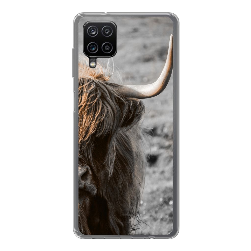MuchoWow Handyhülle Schutzhülle Hülle für Samsung Galaxy A12 Schottische Highlander - Kühe - Natur Silikon Softcase Handy Hülle - Bild