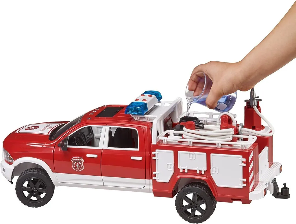 Bruder RAM 2500 Pompier avec module électronique et suspension active - 6