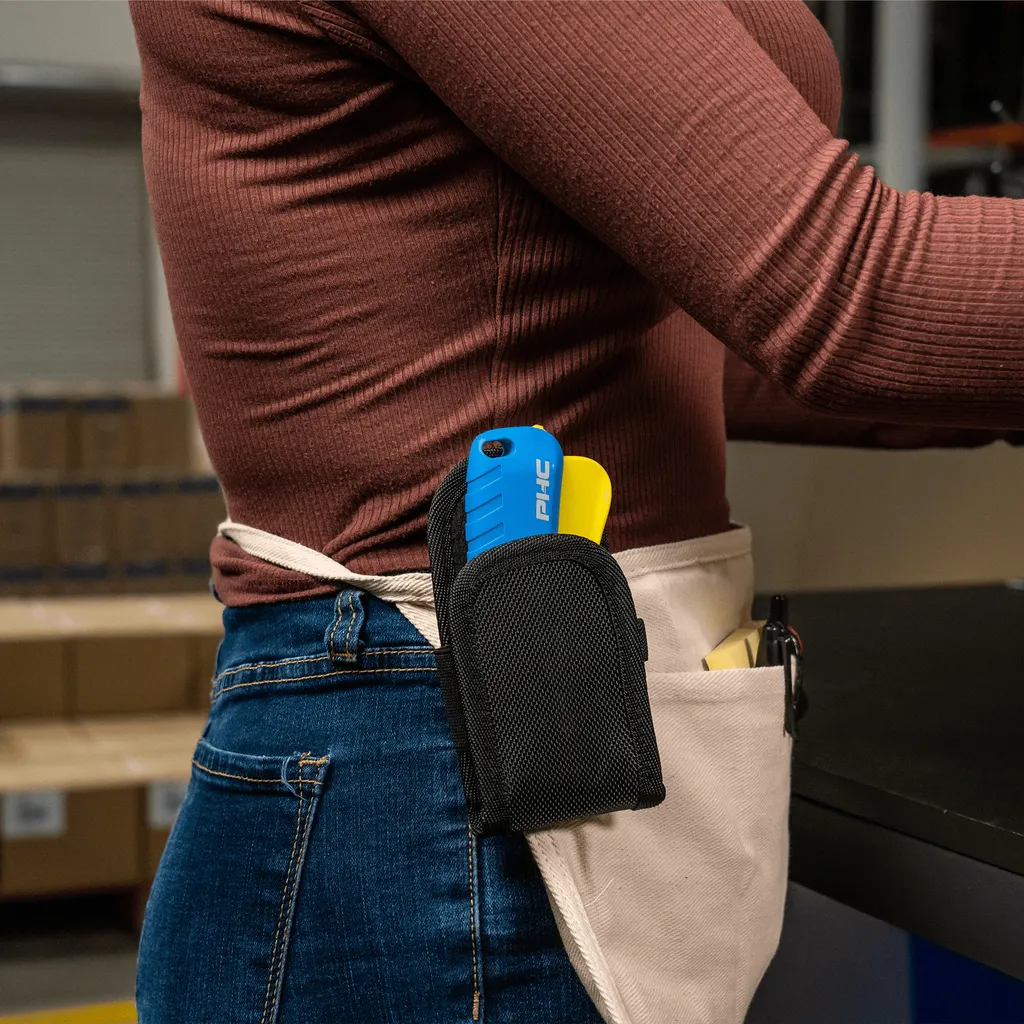 Cutter de sécurité professionnel auto-rétractable avec manche en pince