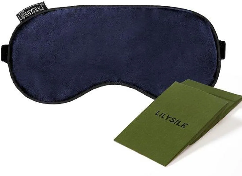 Masque de sommeil soie bleu marine idéal pour voyager en avion et train