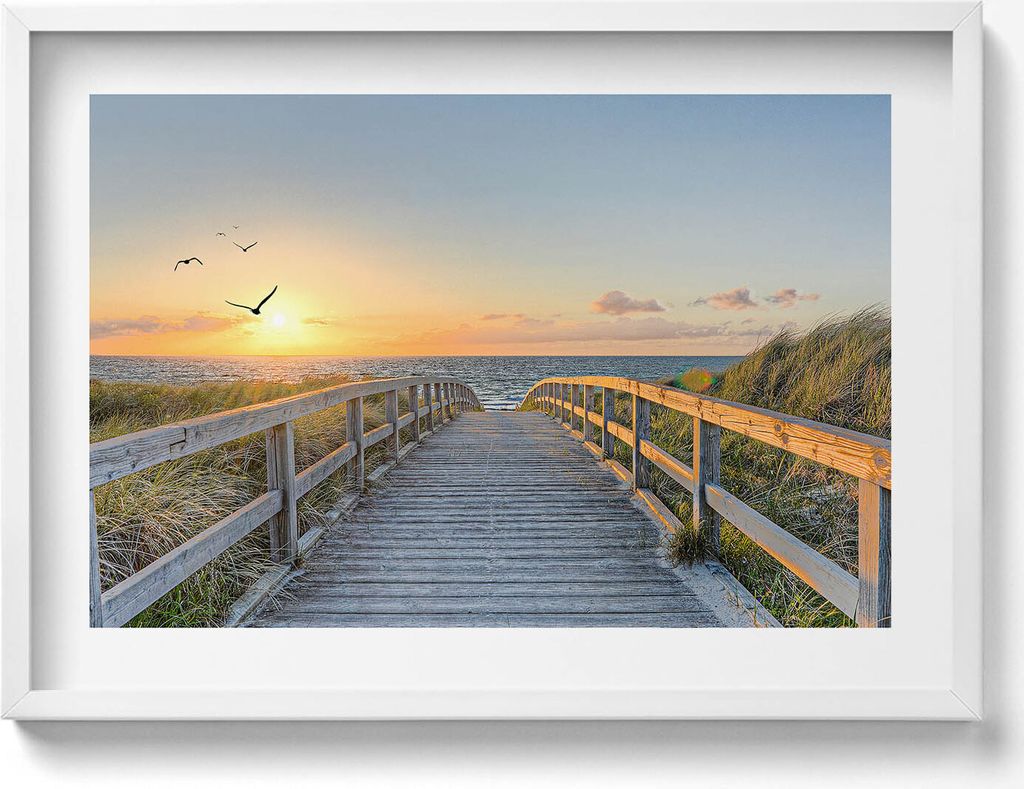 Strandurlaub in Deutschland– Wandbild mit Rahmen – Gerahmtes Bild – Wanddekoration – 70x50 cm – Schwarz Rahmen