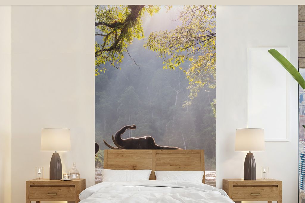 MuchoWow Fototapete für Wohnzimmer oder Schlafzimmer Wandtapete Vinyl Motivtapete Spielende Elefanten - 120x240 cm - Hintergrundbild