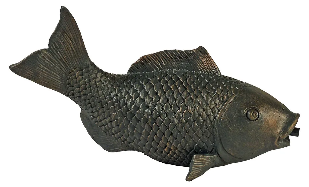 Animer un Bassin avec la Gargouille Poisson Ubbink en Terre Naturelle