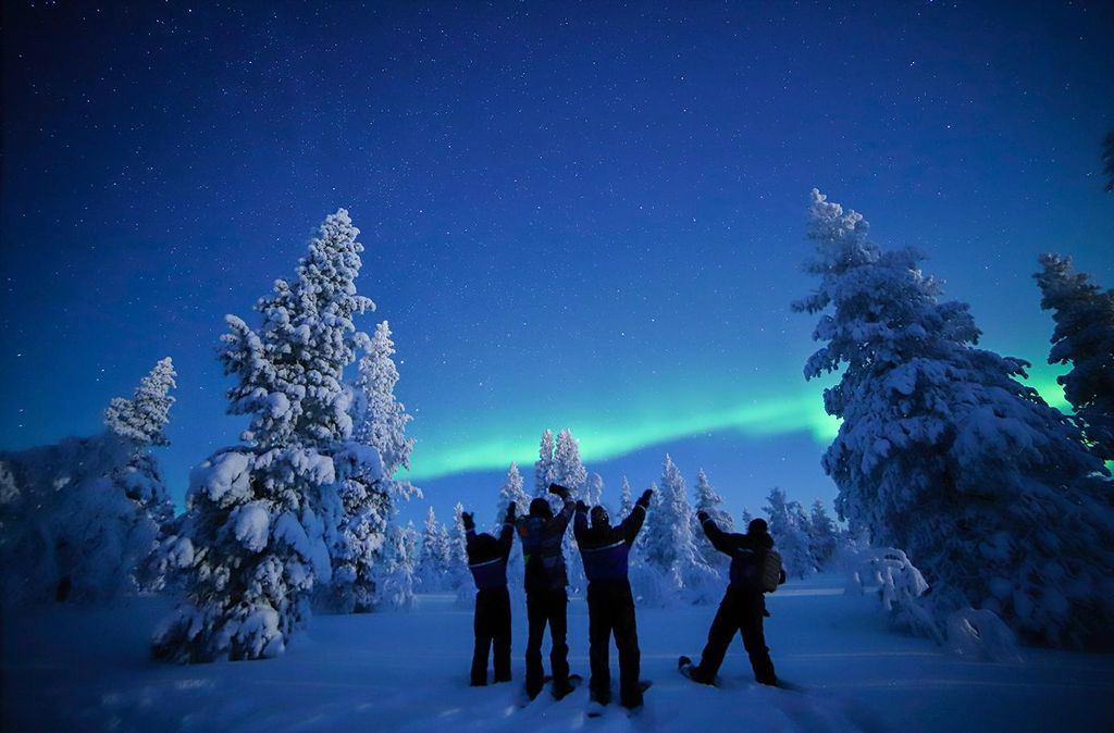 Jochen Schweizer Nordlichter Kurzurlaub Lappland für 2 (3 Nächte); Erlebnis verschenken oder selbst erleben; Der Gutschein ist gültig für 2 Per...