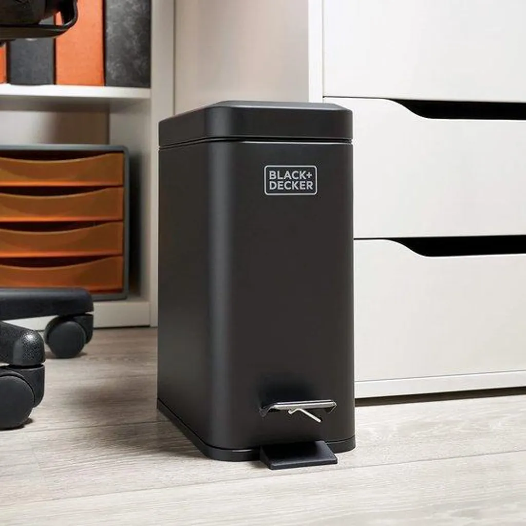 Poubelle à pédale 5L noire contre les odeurs et l'encombrement inox