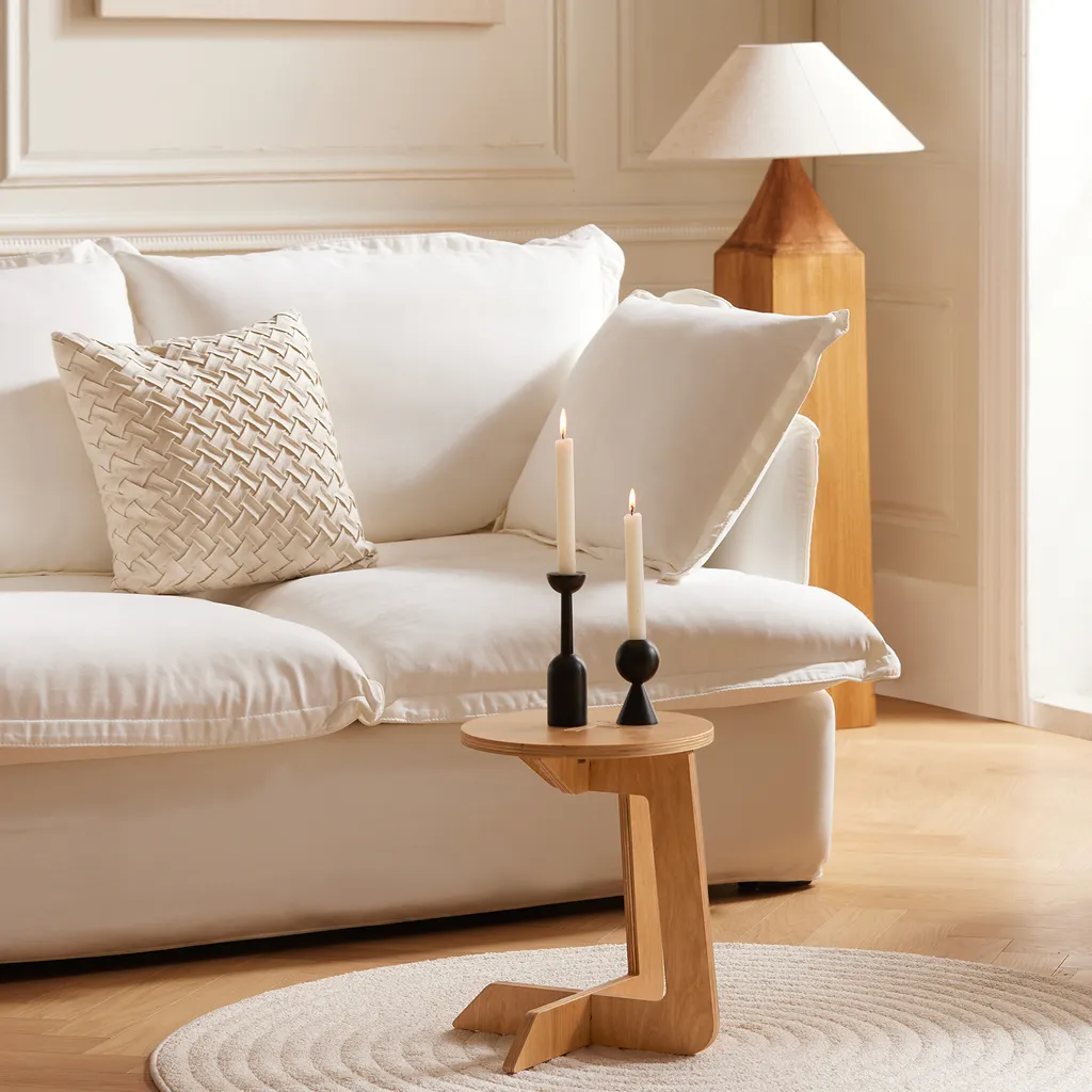 Optimisez votre confort au salon avec cette table d'appoint en C SoBuy