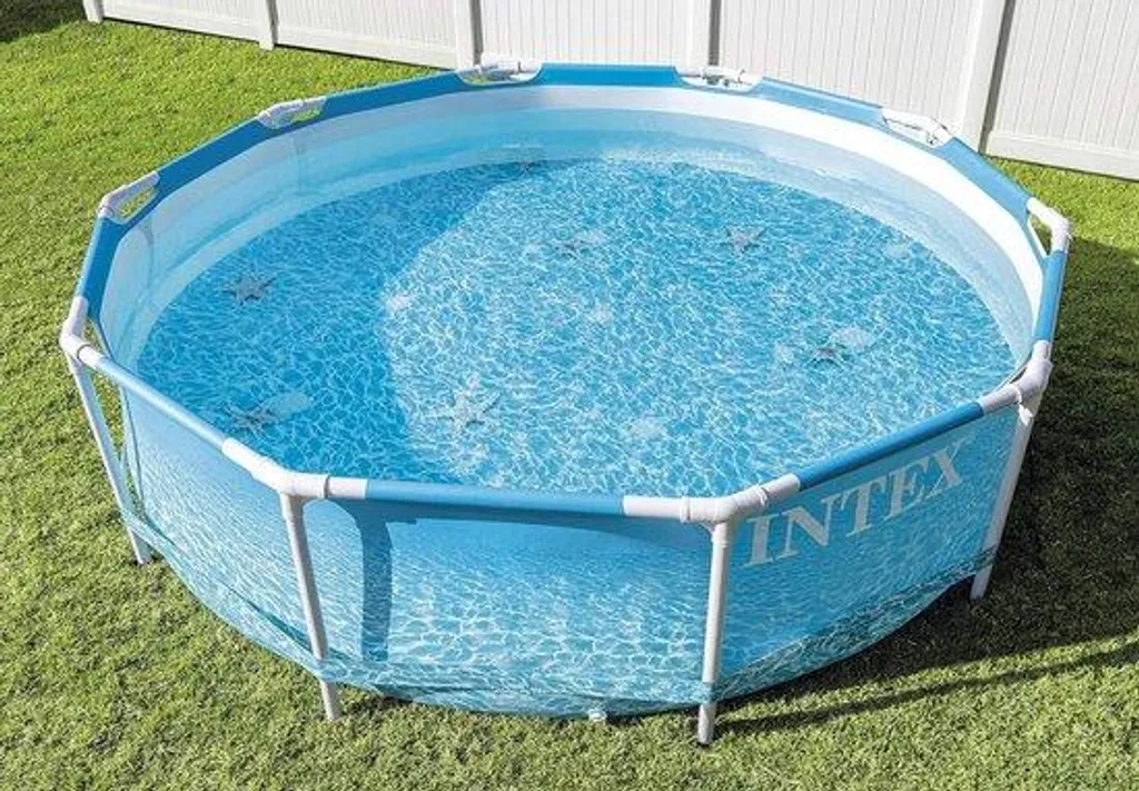 Piscine familiale ronde en métal idéale pour loisirs et jeux d'été