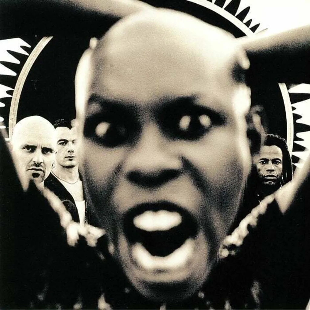 Skunk Anansie Stoosh LP Vinyle : Retrouvez le Son Analogique Sans Compression
