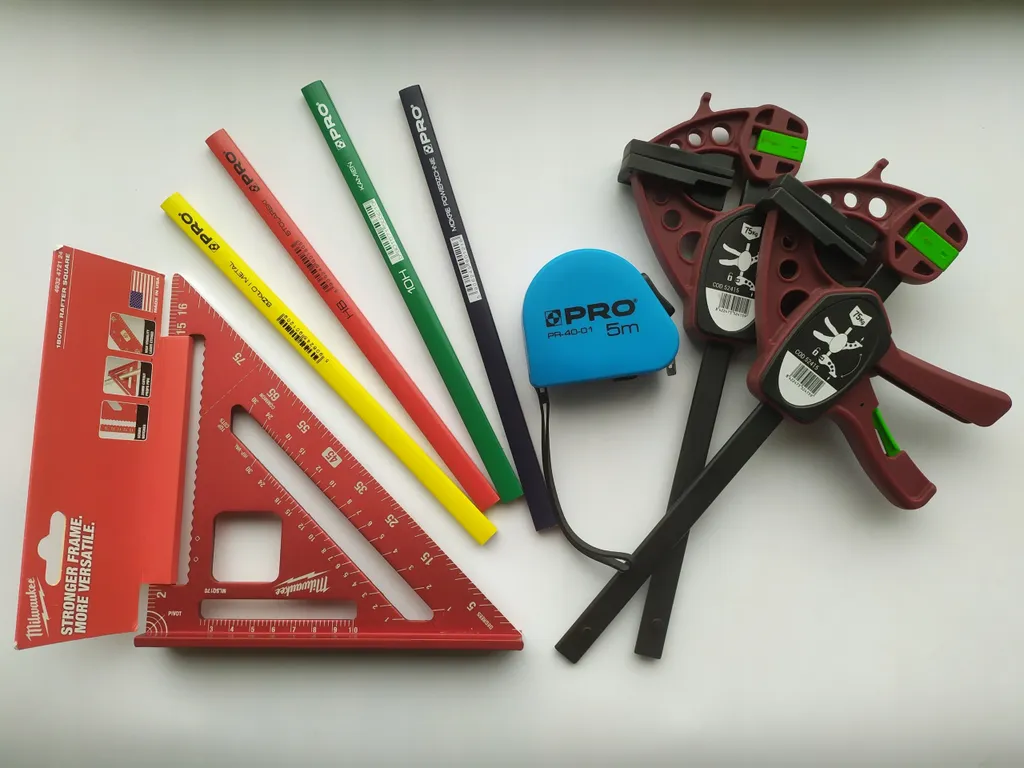 Equerre de Charpentier en Acier avec Serre-joints et Accessoires Kit