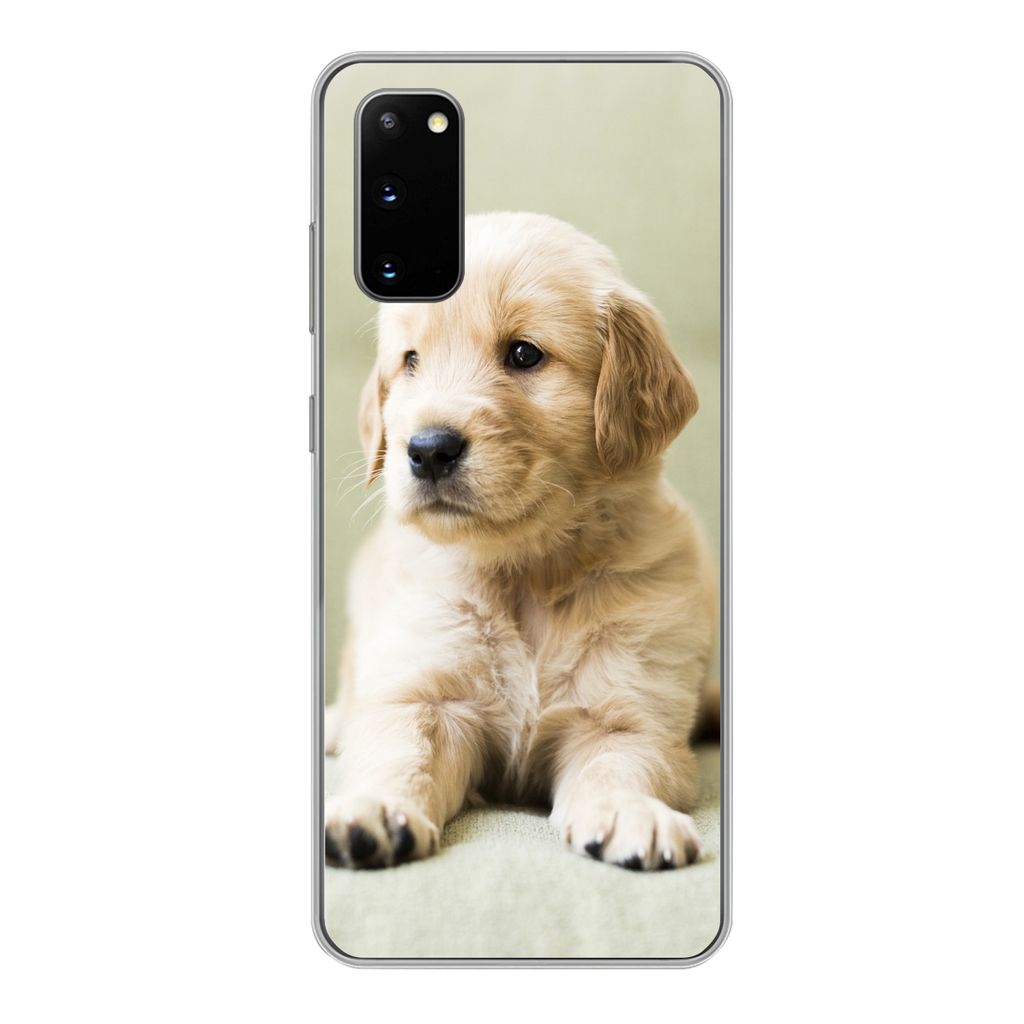 MuchoWow Handyhülle Schutzhülle Hülle für Samsung Galaxy S20 Golden Retriever Welpe auf dem Sofa liegend Silikon Softcase Handy Hülle - Bild