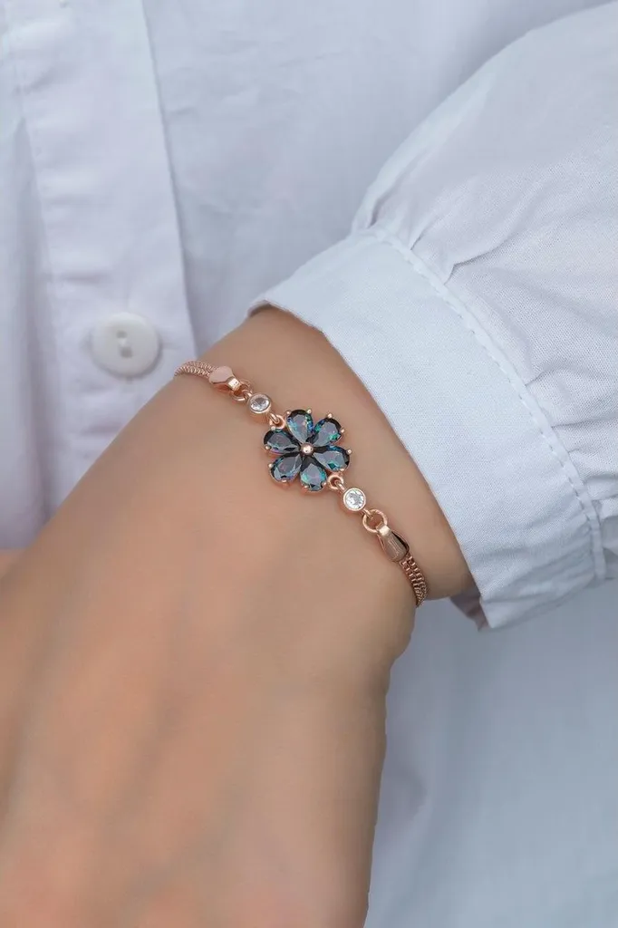 Gourmette fleurie en argent et or rose sertie d'une topaze mystique chic
