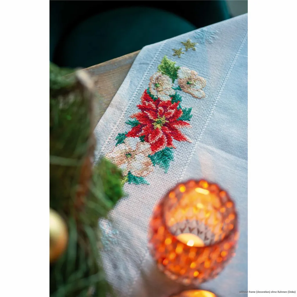 Décoration de Table Noël : Kit Nappe à Broder Point de Croix Vervaco