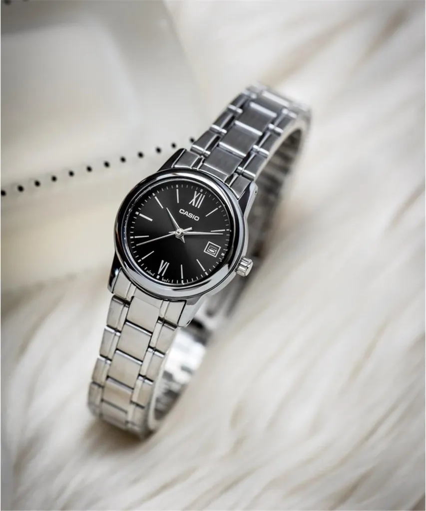 Casio LTP-V002D-1B3UDF Nero: L'accessorio Chic per l'Ufficio Moderno - 7