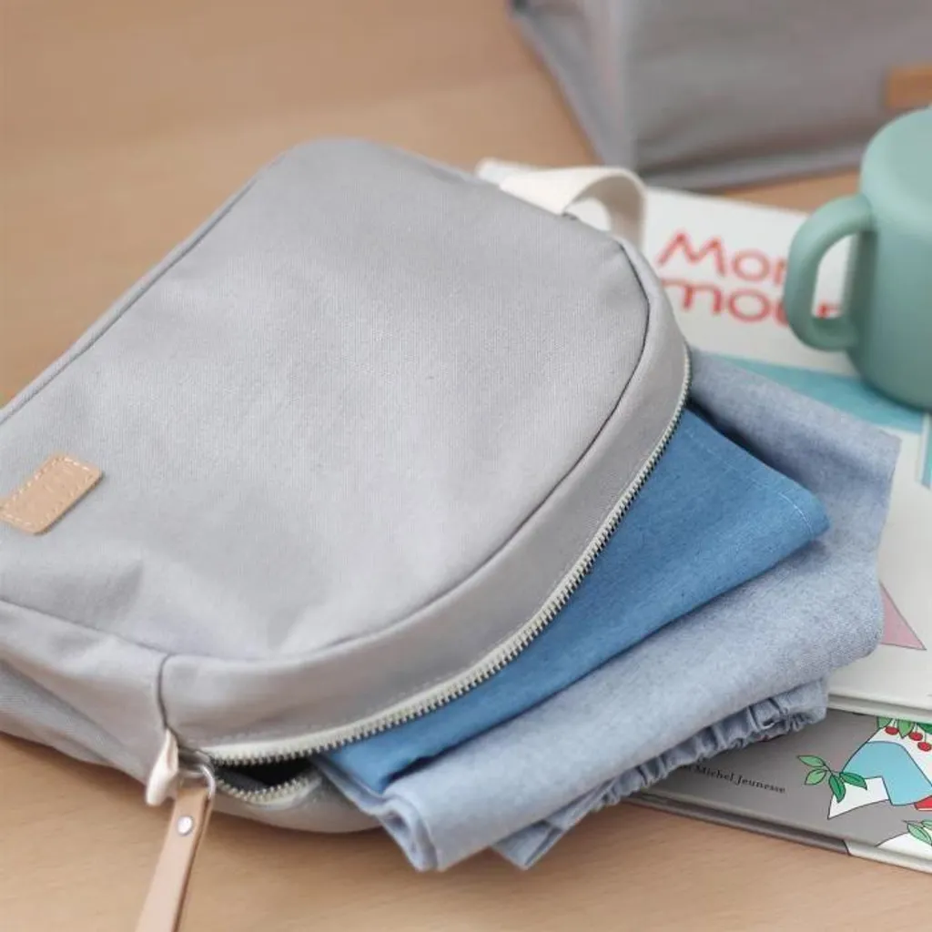 Borsa Fasciatoio BEABA Paris Grigio Perla: L'Accessorio Must-Have 2024 - 2