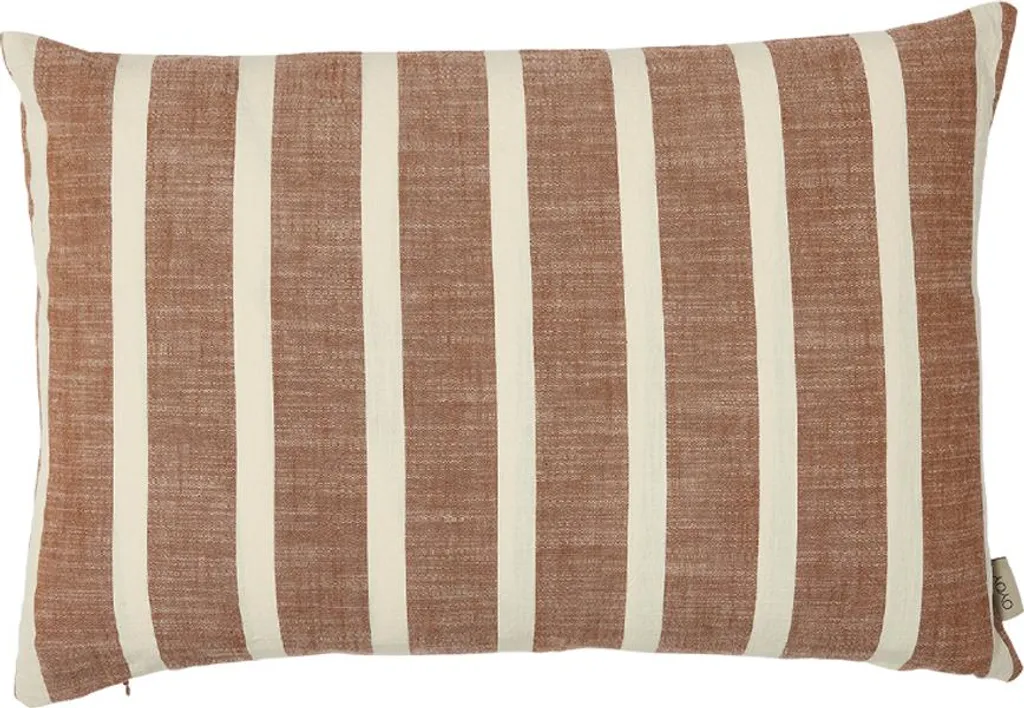 Coussin de salon marron 40x60 OYOY LIVING pour une ambiance chaleureuse