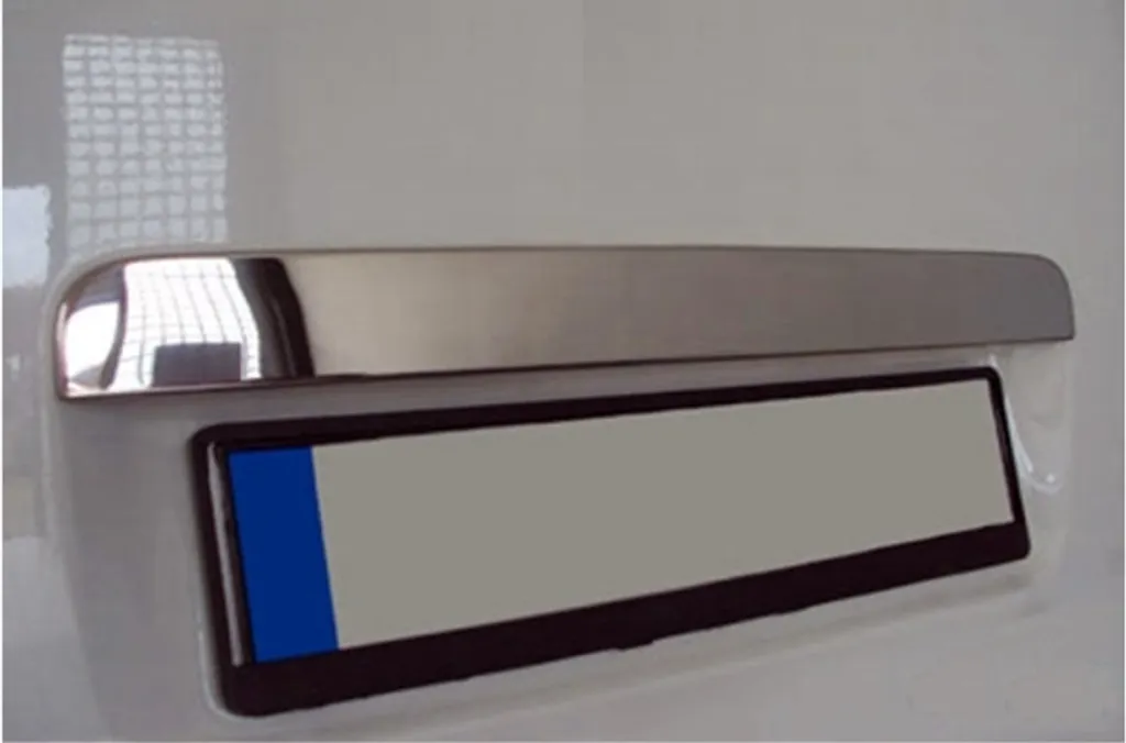 Baguette de coffre inox KS1086 anti-rayures pour Caddy III dès 2003