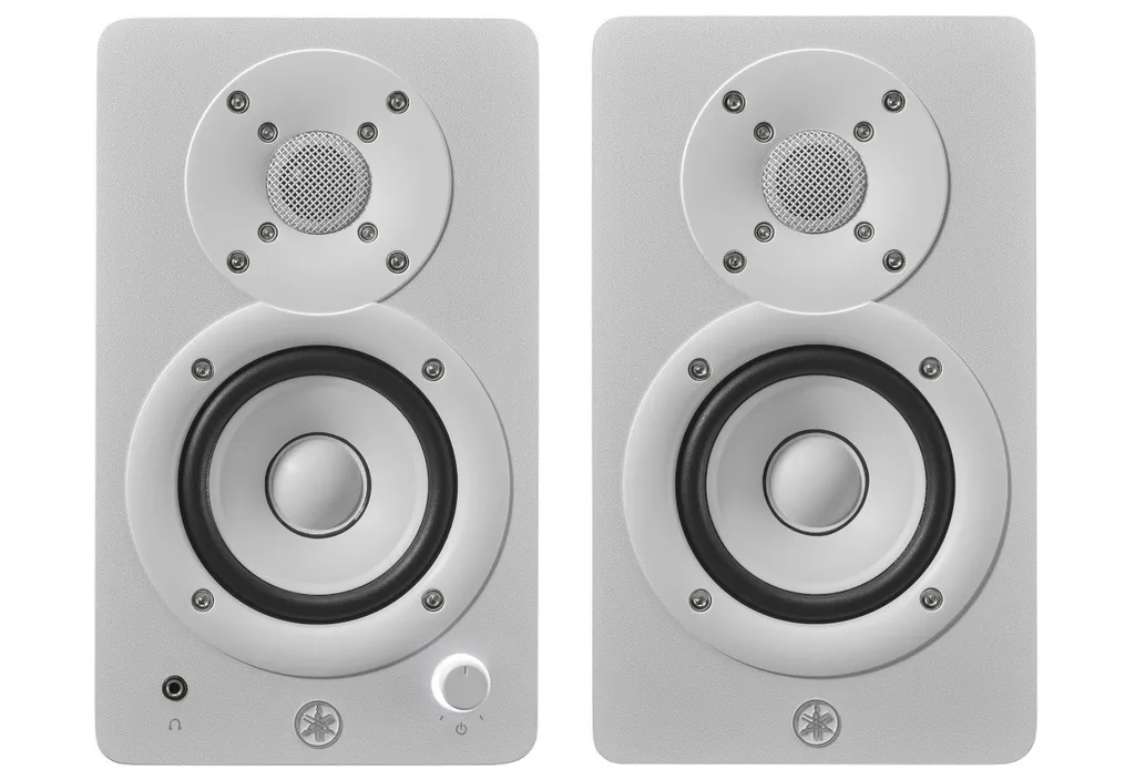 Moniteurs Yamaha HS3 Blanc pour montage vidéo et création de contenus