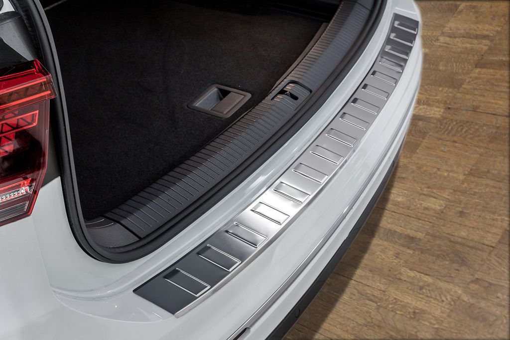 Edelstahl Ladekantenschutz für VW Tiguan 2 und Allspace  Produktbild 4