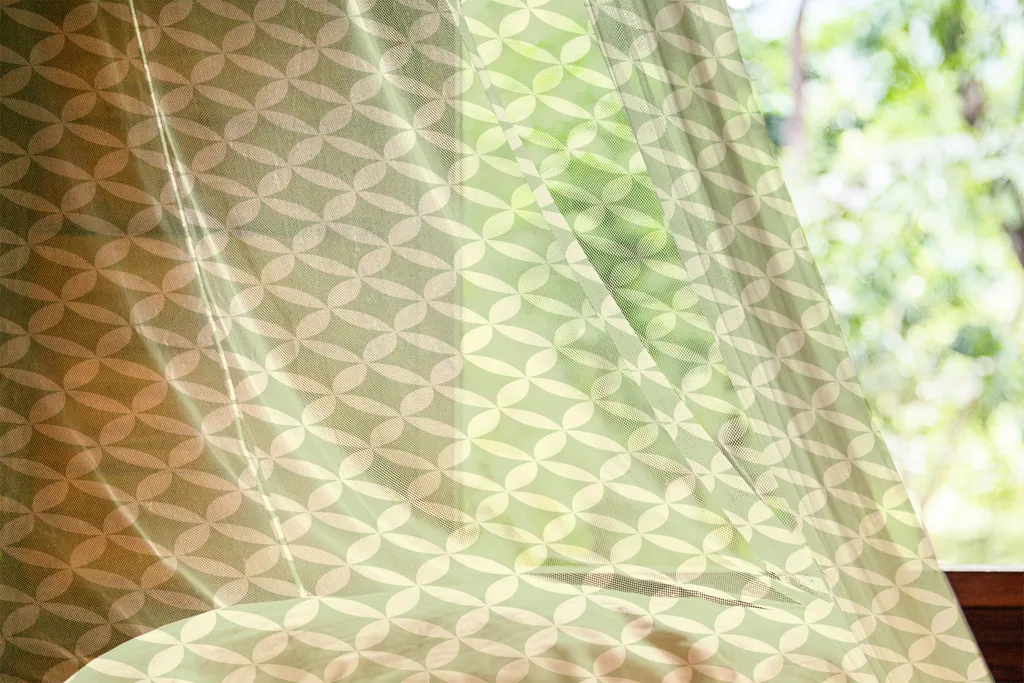 Tenture murale décorative satinée à motifs géométriques vert et jaune - 2