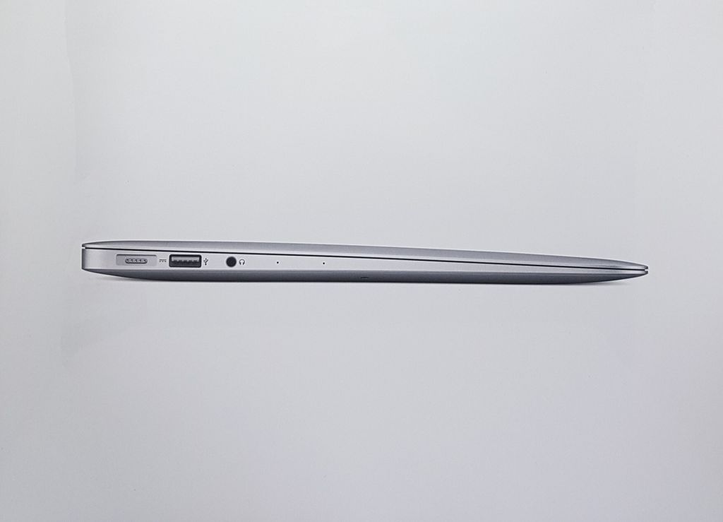 Apple MacBook Air , Intel® Core™ i5, 1,8 GHz, 33,8 cm Obrázek produktu 