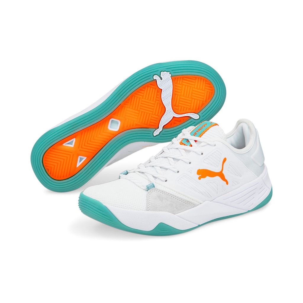 PUMA Unisex Accelerate Turbo Nitro W+ Hallenturnschuh, White-Neon Citrus-Nimbus Cloud-Porcelain, 40.5 EU
