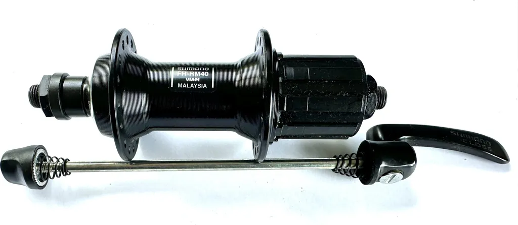 Moyeu arrière Shimano FH-RM40 32 trous pour cassette 7 vitesses noir
