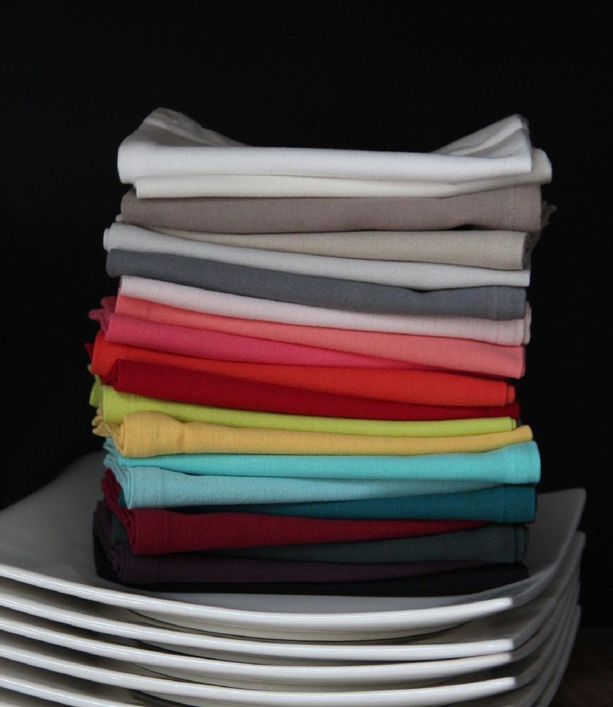 Einfarbiges und buntes Tischserviette