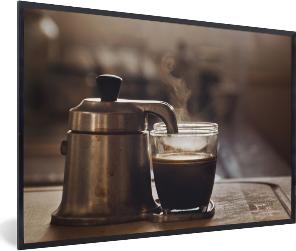 MuchoWow Gerahmtes Poster Eine kleine Kaffeekanne mit zwei Tassen Kaffee 30x20 cm - Poster mit Schwarzem Bilderrahmen Wandposter Rahmen Foto Bild...