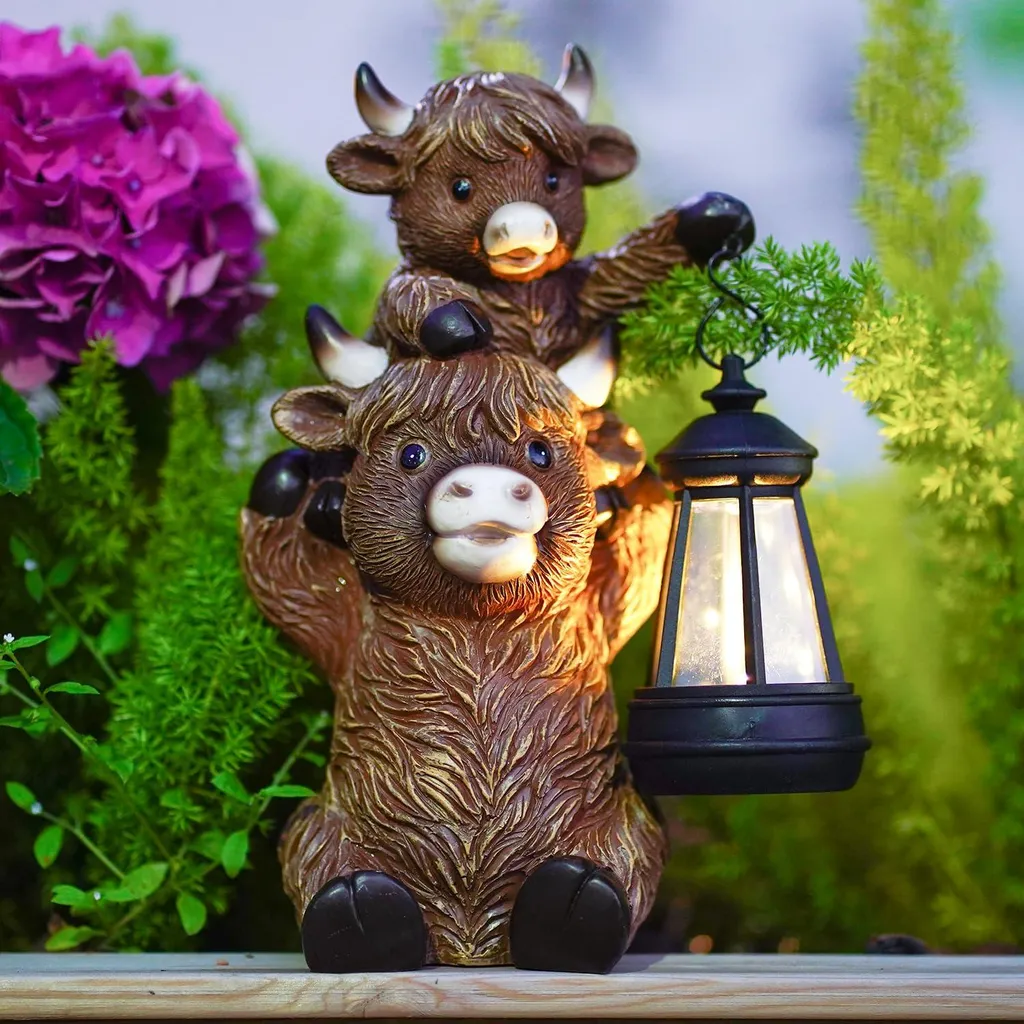 Figurine de Jardin Vache Écossaise Solaire en Résine Haute Qualité