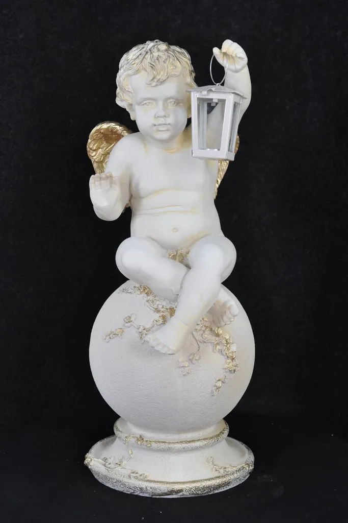 Ange Décoratif avec Lanterne pour Ambiance Paisible et Zen Maison