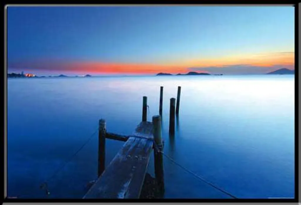 Poster Sunset Calm Waters Cadre MDF Noir et Vitre Acrylique Jetty
