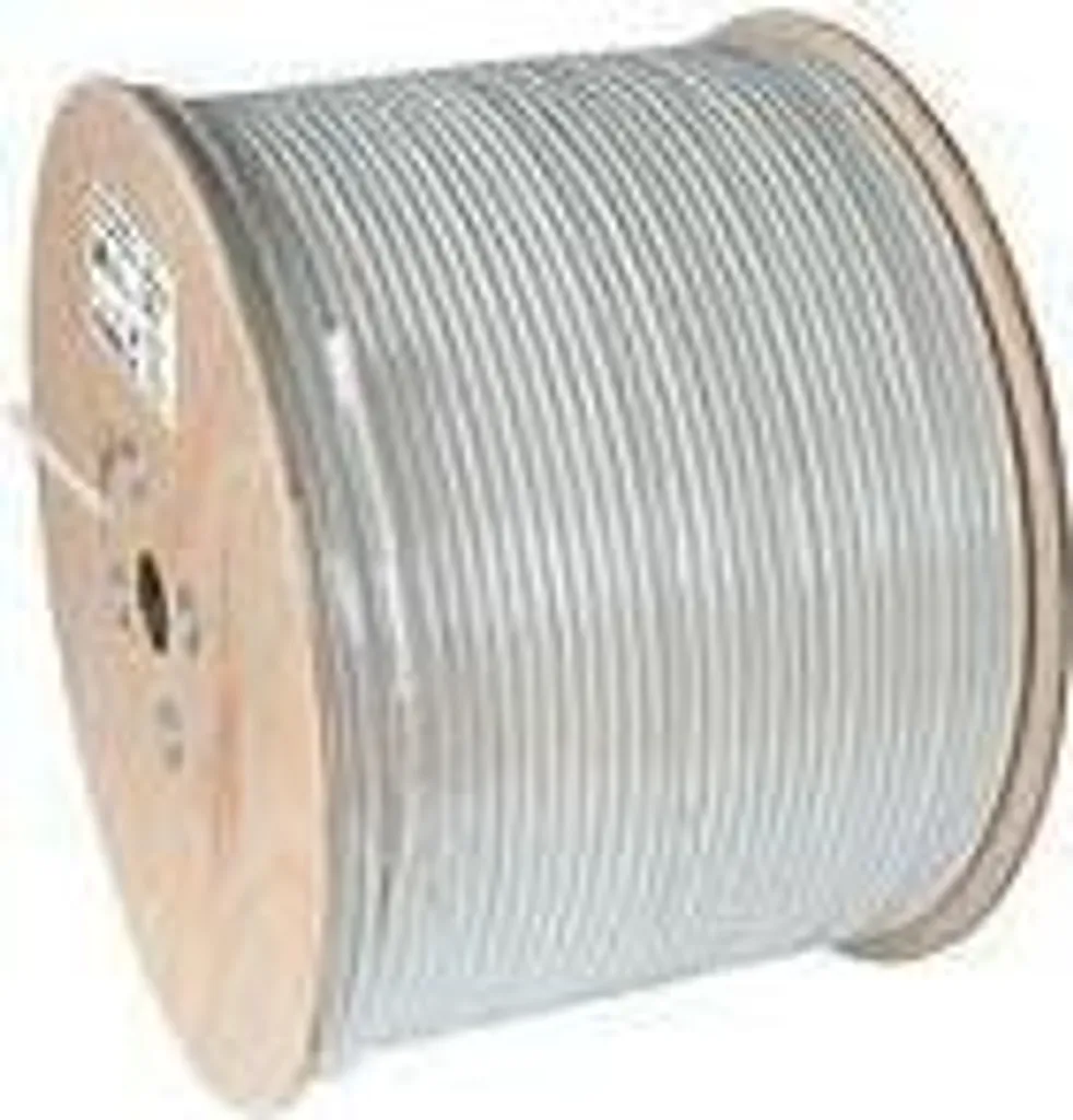Câble coaxial de transmission cuivre Axing triple blindage 500m
