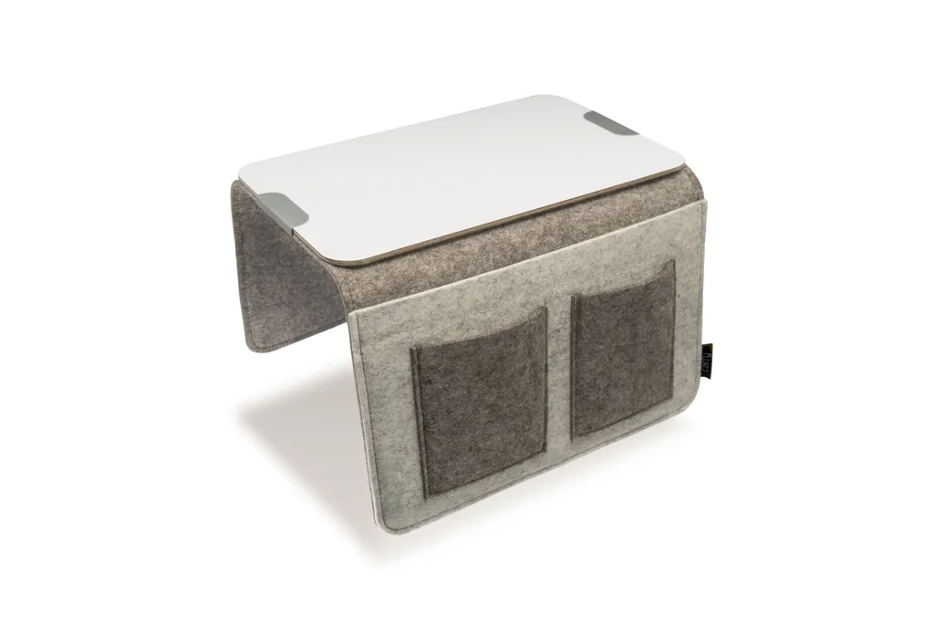 Rangement accoudoir canapé gris : tablette et 4 poches anti-perte