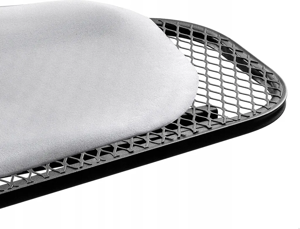 Table de repassage pliable KADAX avec pieds antidérapants de sécurité