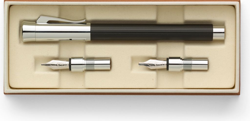 Faber Castell Tamitio Kalligrafie Set Schwarz Matt Guilloche Füllfederhalter