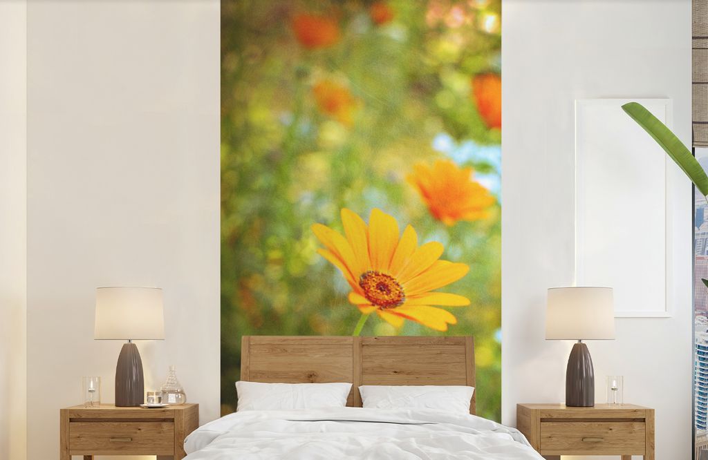 MuchoWow Fototapete für Wohnzimmer oder Schlafzimmer Wandtapete Vinyl Motivtapete Ringelblume aus der Nähe - 120x240 cm - Hintergrundbild