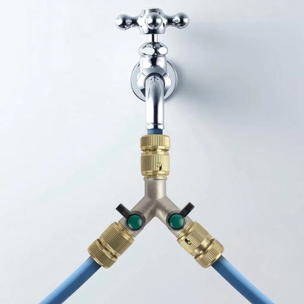 Distributeur d'eau 2 voies pour optimiser l'arrosage de votre jardin