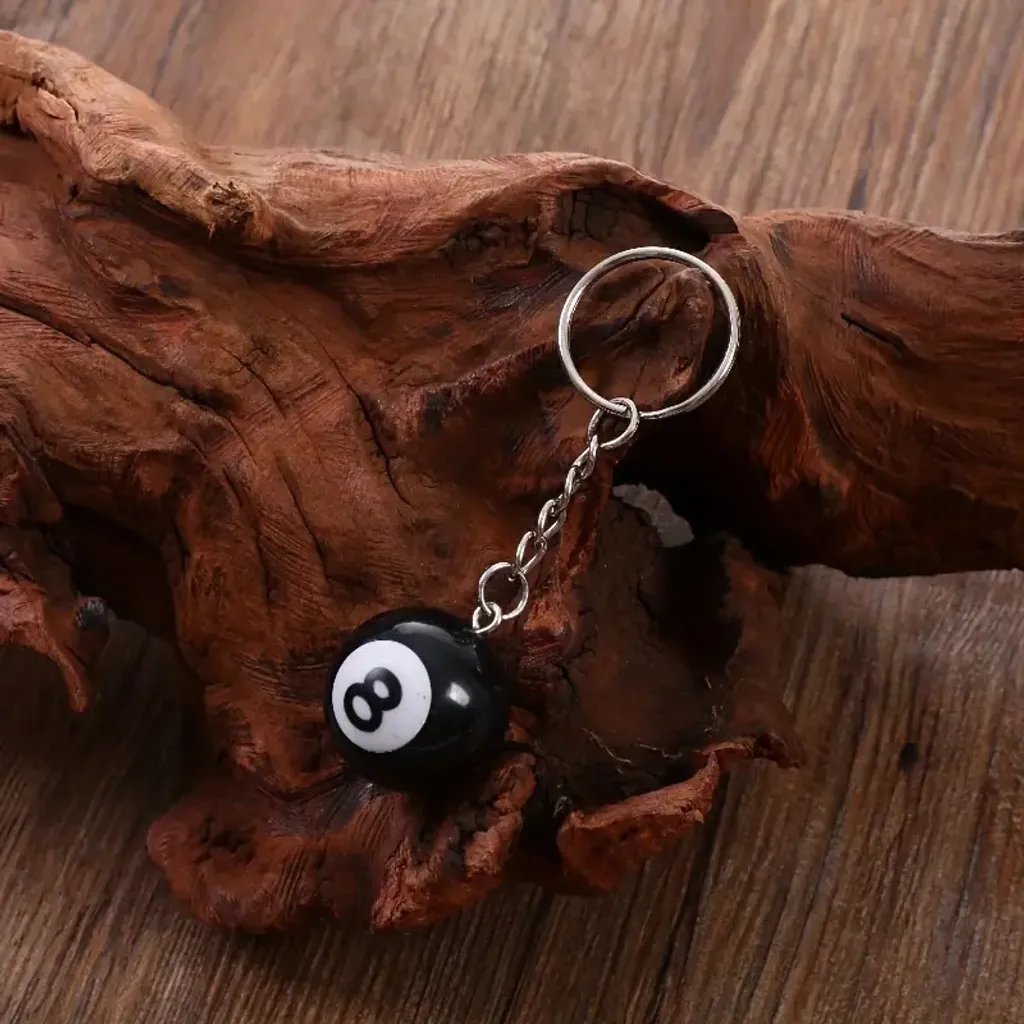 Regalo Ideale: Portachiavi Palla da Biliardo per Veri Campioni - 1
